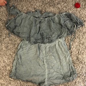 American Eagle, Off the shoulder romper